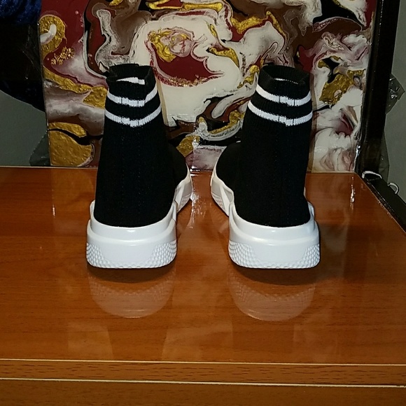 Womens "Tyga" Ultra Lightweight High Sock Sneakers - Picture 3 of 7